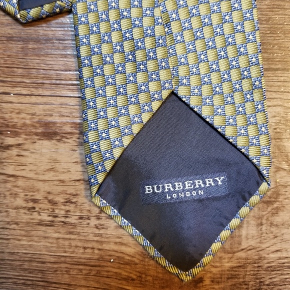 Burberry London Logo Hand Stitched Tie - Picture 3 of 6
